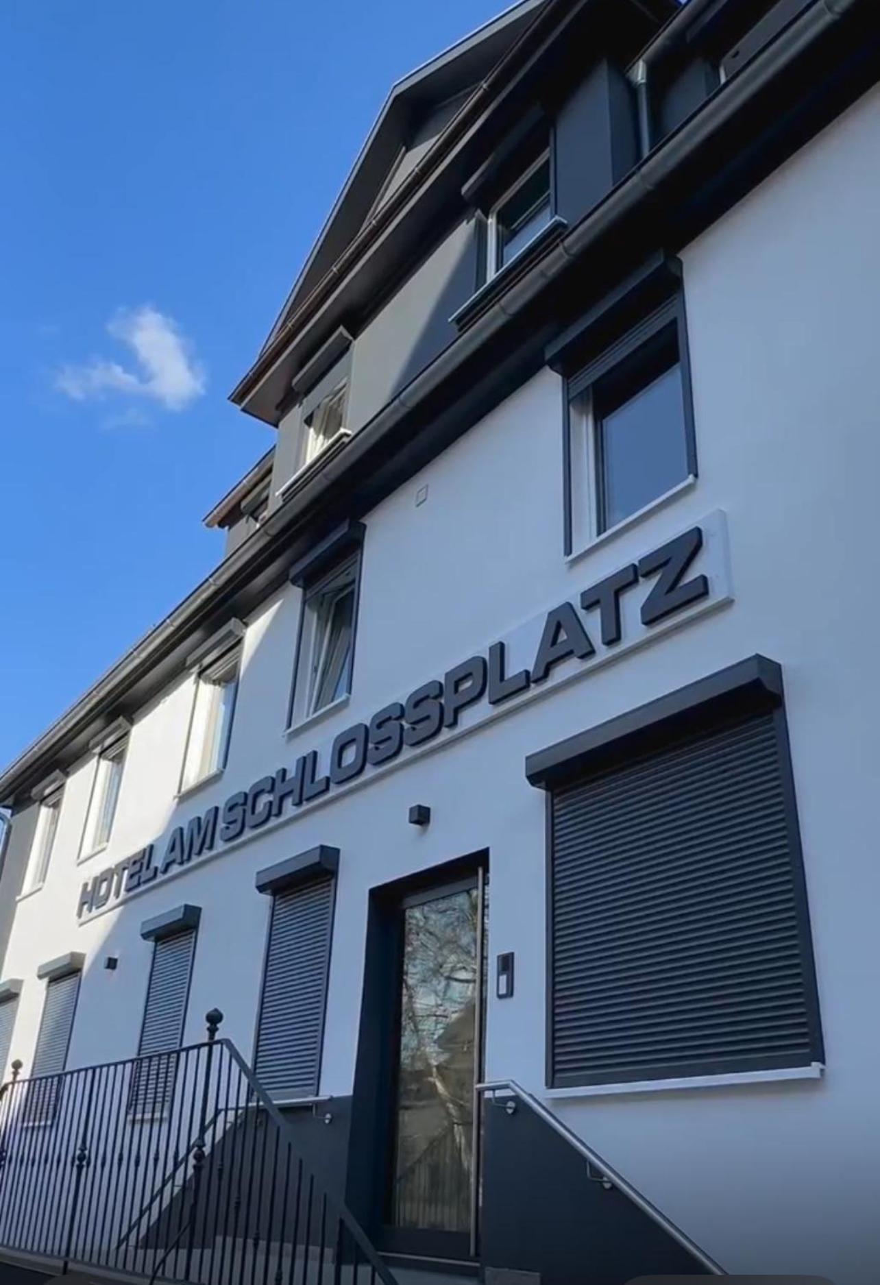 Am Schlossplatz Hotel 3*